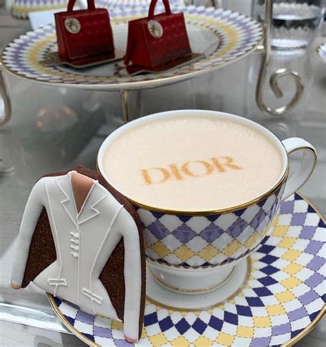 dior tea and coffee table.